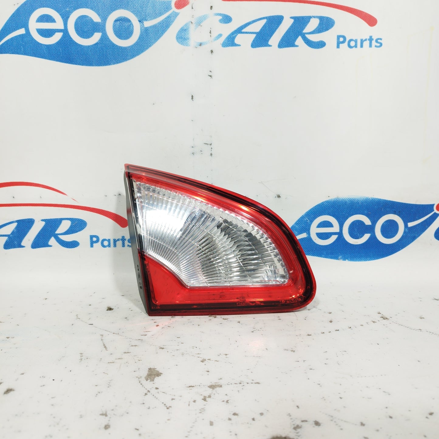 Left rear light inside tailgate Nissan Qashqai 2011 ecoAC6233