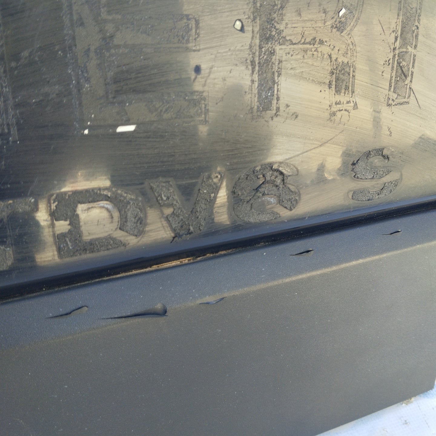 Land Rover Discovery 4 ecoAG3650 blaue Heckklappe (BANCO)