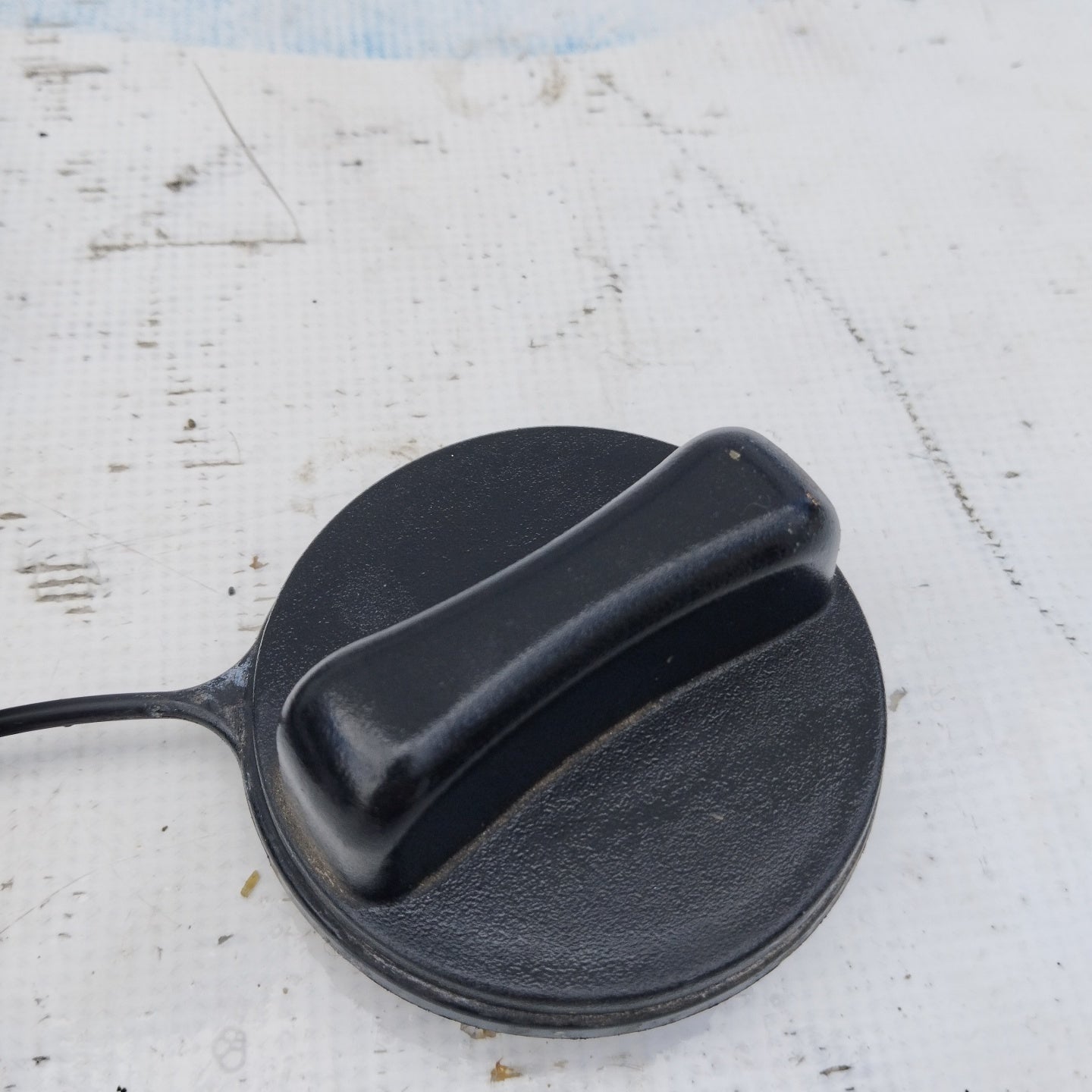 Black fuel flap Nissan Qashqai 1.5 DCI ecoAG3736