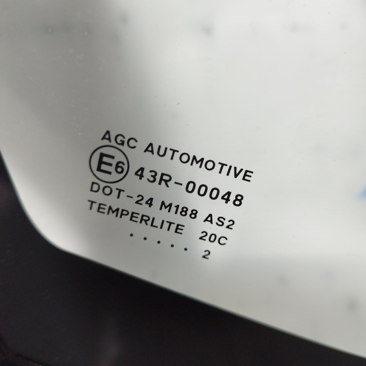 Vetro fisso anteriore dx Fiat 16 2010 ecoAC6358