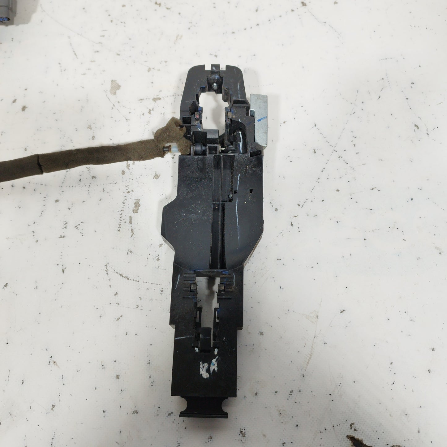 Türschloss vorne rechts Nissan Micra K13 2014 Code: T72-13510 ecoAC6371