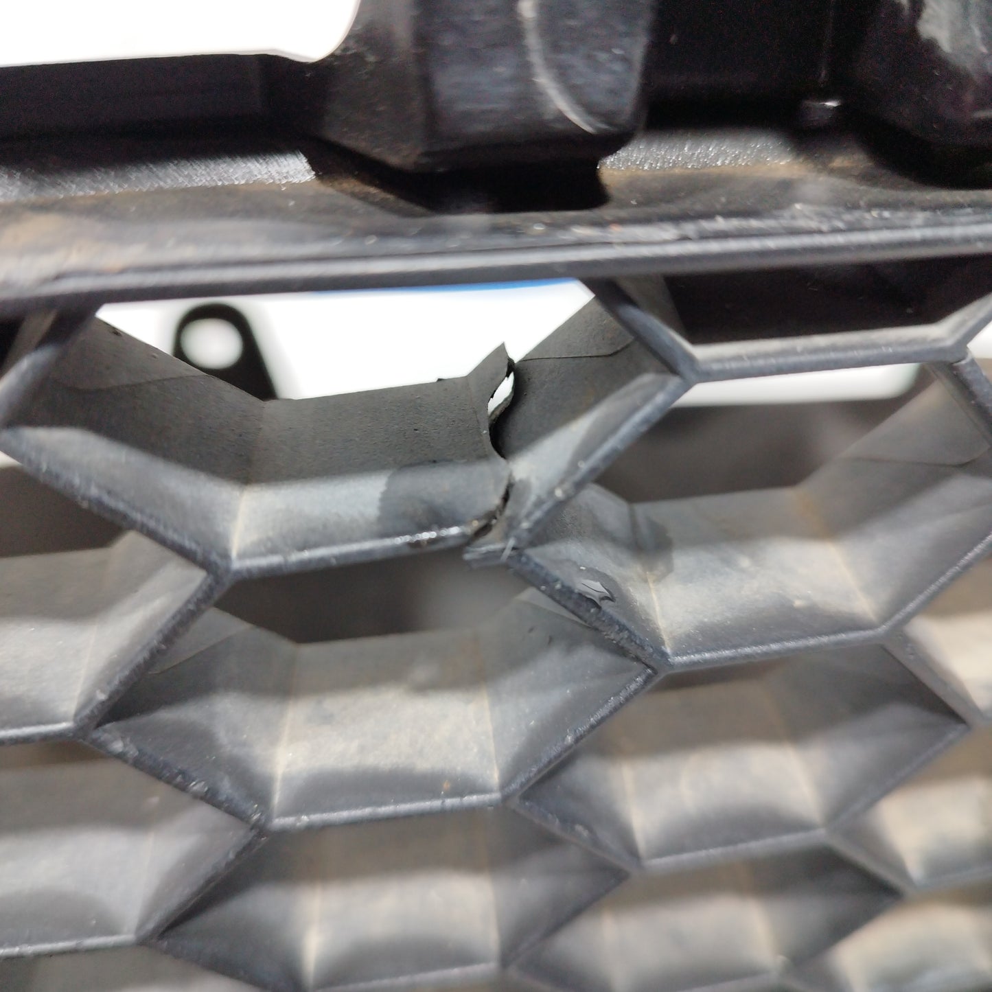 Paraurti anteriore nero Volkswagen Golf 5 GTI 2007 ecoAC6404