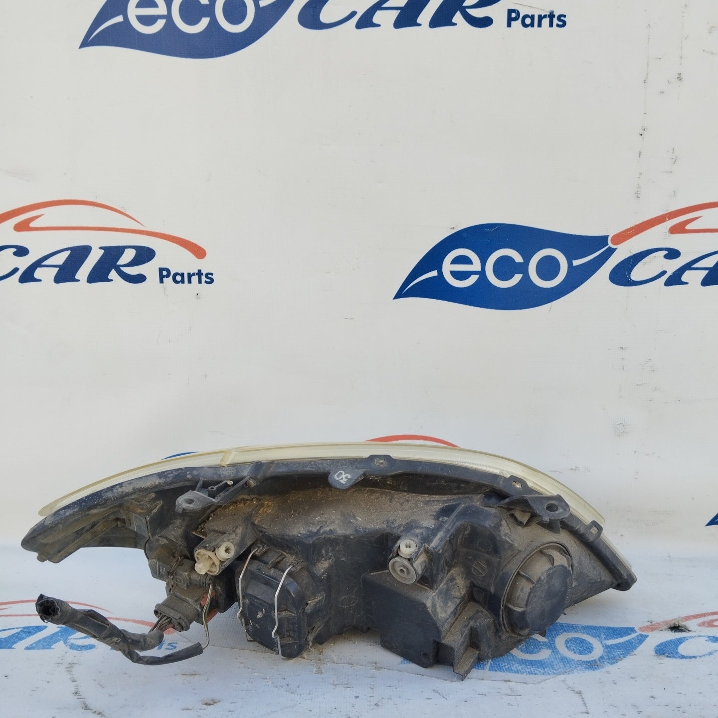 Fanale anteriore sx Toyota Corolla 2004 ecoAG3865