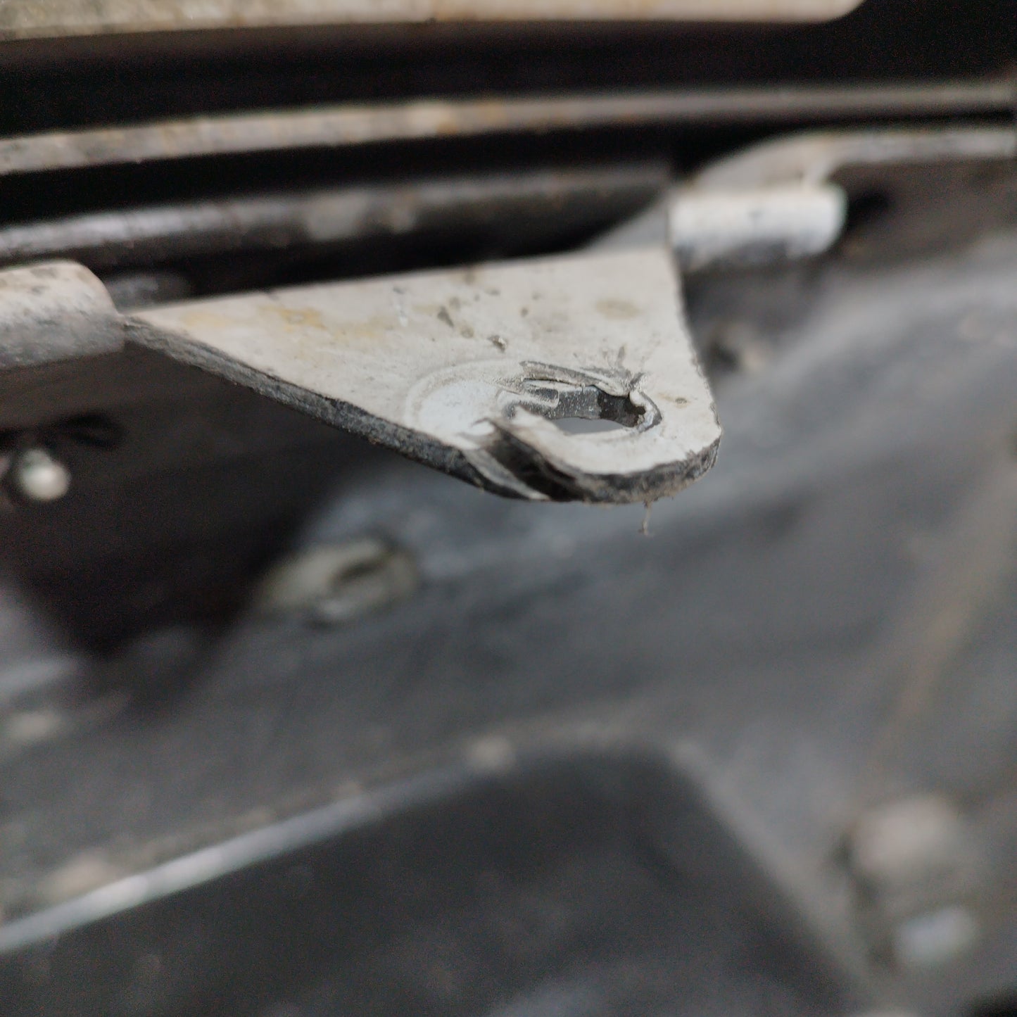 Paraurti posteriore grigio argento Ford Fusion 2008 ecoAC6581