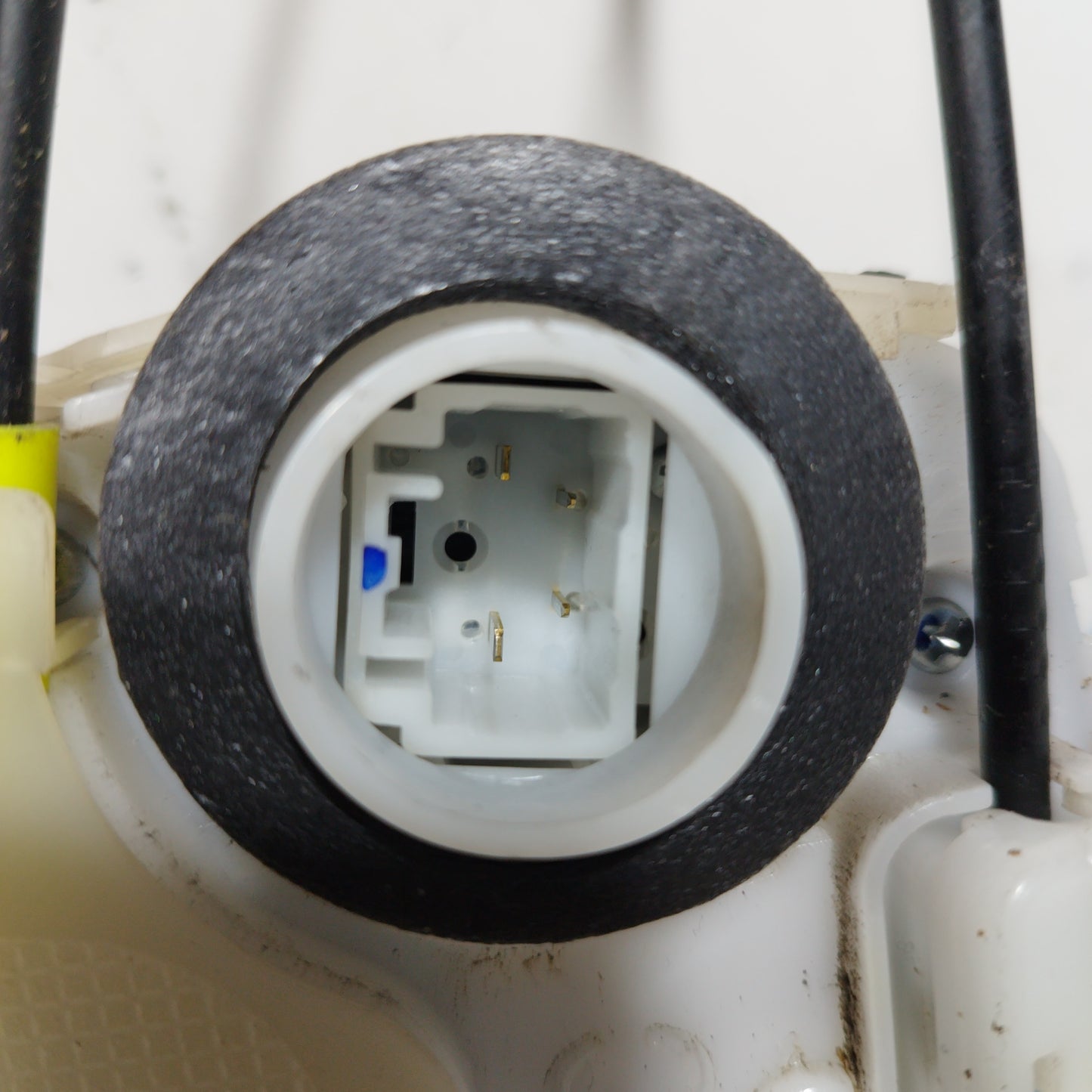 Left rear lock Toyota Yaris 2014 4 Pin ecoAC6601