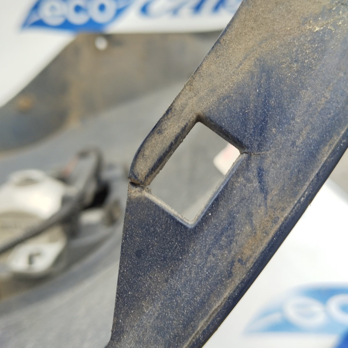 Fiat New Panda Heckstoßstange in Blau mit Parksensoren ecoAG4027