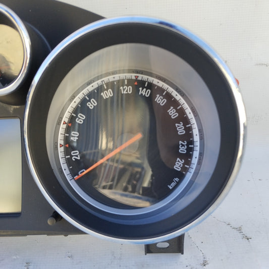 Opel Insignia 2.0 B 2011 Instrumententafel-Code: 12844144 ecoAG4191