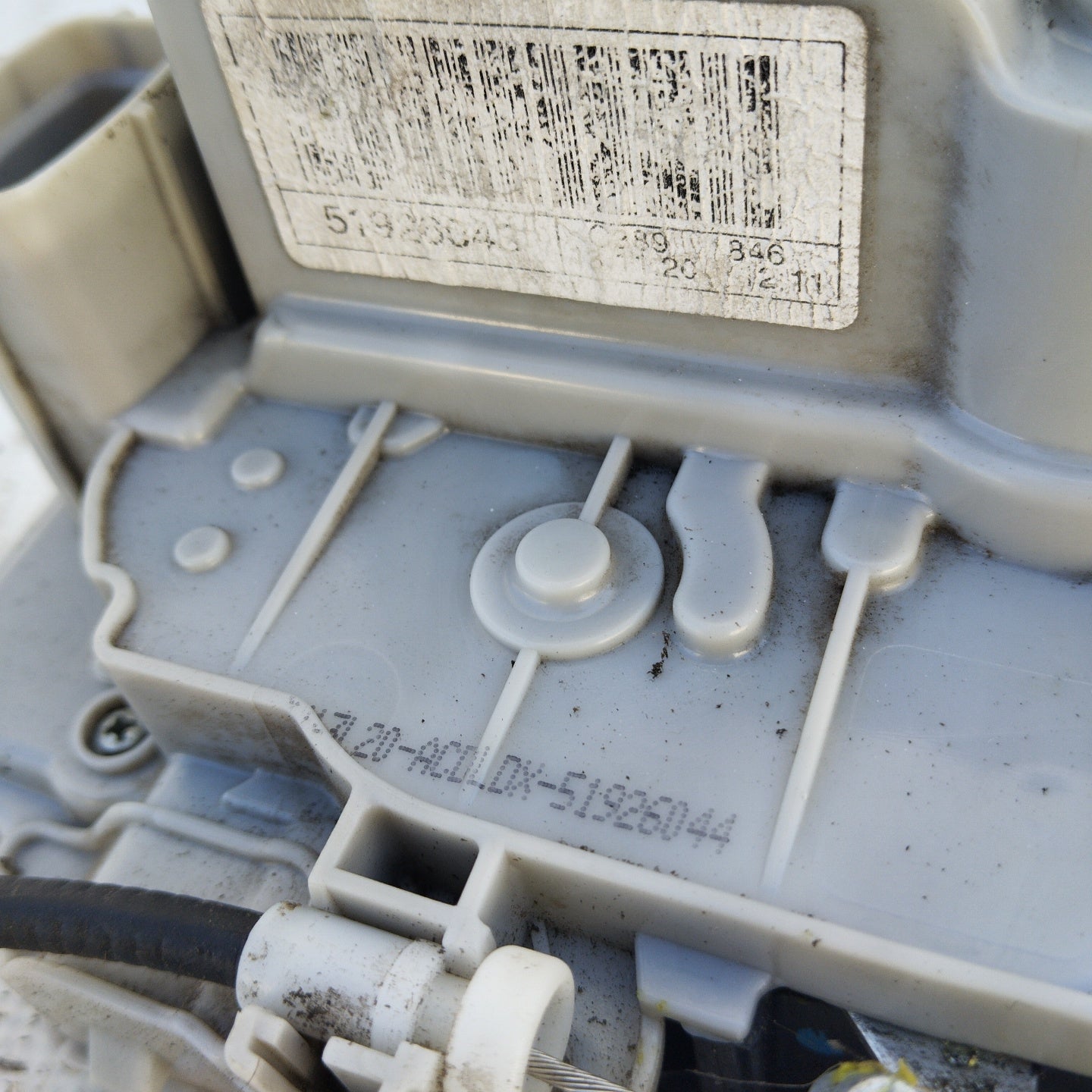 Türschloss vorne rechts Lancia Ypsilon 2015 4-Stift-Verschluss, Teilenummer 51926044 ecoAG4264