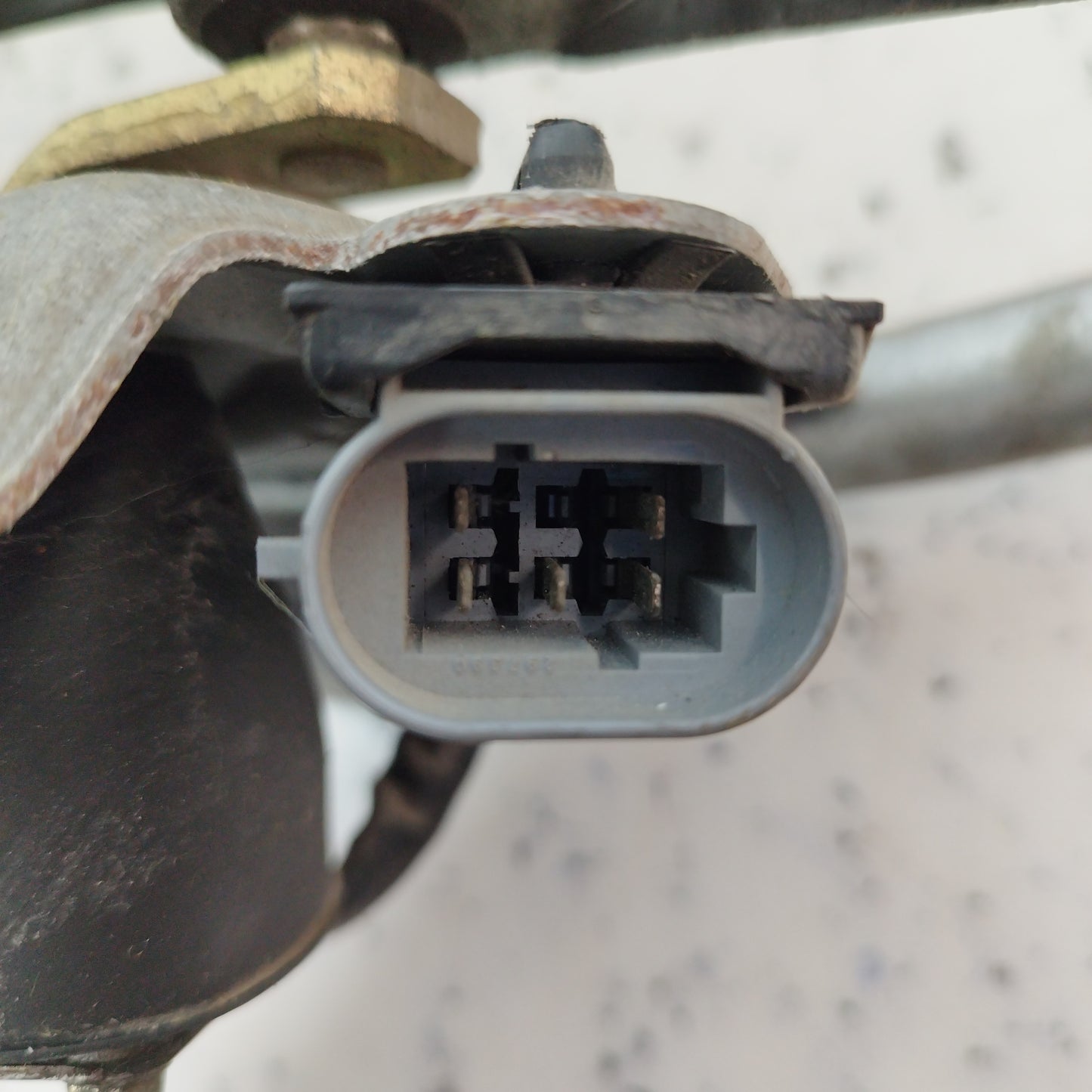 Front windshield wiper motor Renault Kangoo 2000 5 pin code: 53550102 ecoAC6992