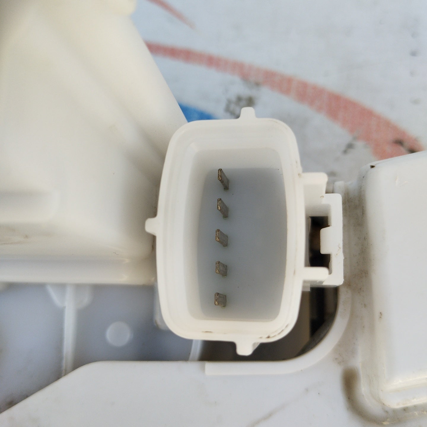 Türschloss vorne links Fiat Tipo 2018 Teilenummer 519836030 5-polig ecoAG4382