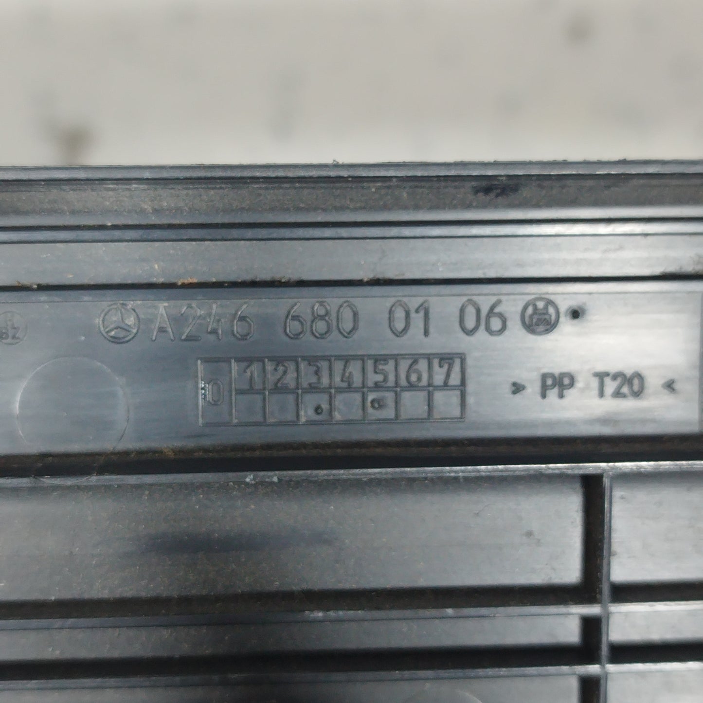 Left front door sill plate Mercedes A-Class W176 2013 Cod: A2466800106 ecoAC7125