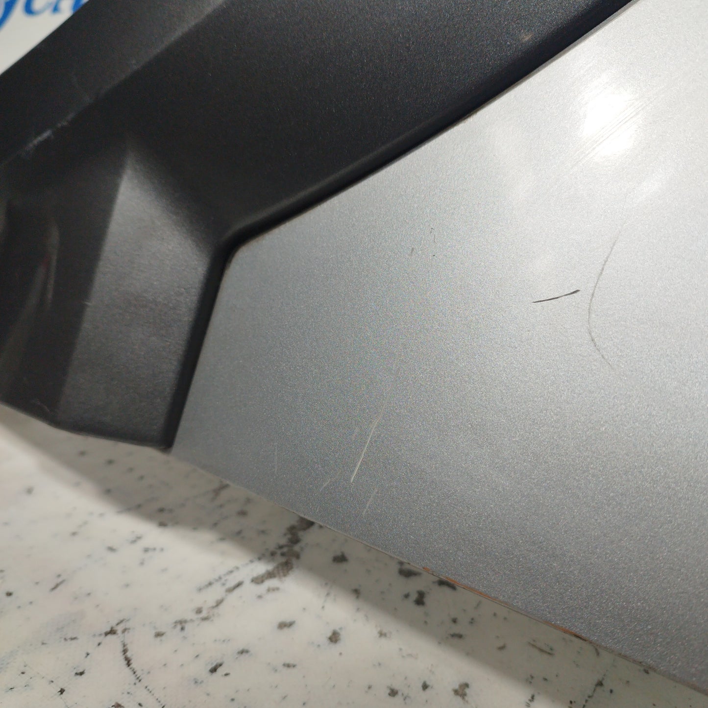 Parafango anteriore sx grigio chiaro Kia Sorento 2005 ecoAC7156