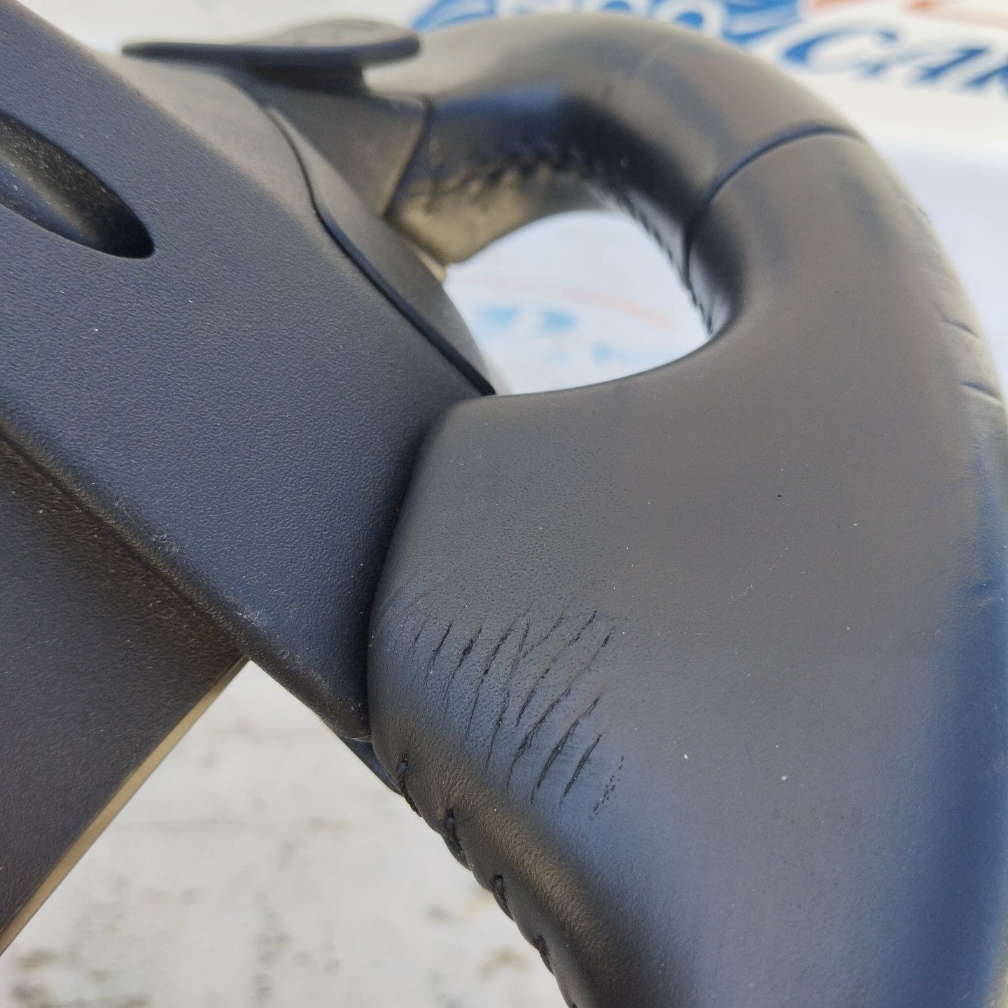 Lenkrad mit Bedienelementen und Schaltwippen Land Rover Discovery 4 Cod. Ch223600BA ecoAG4553