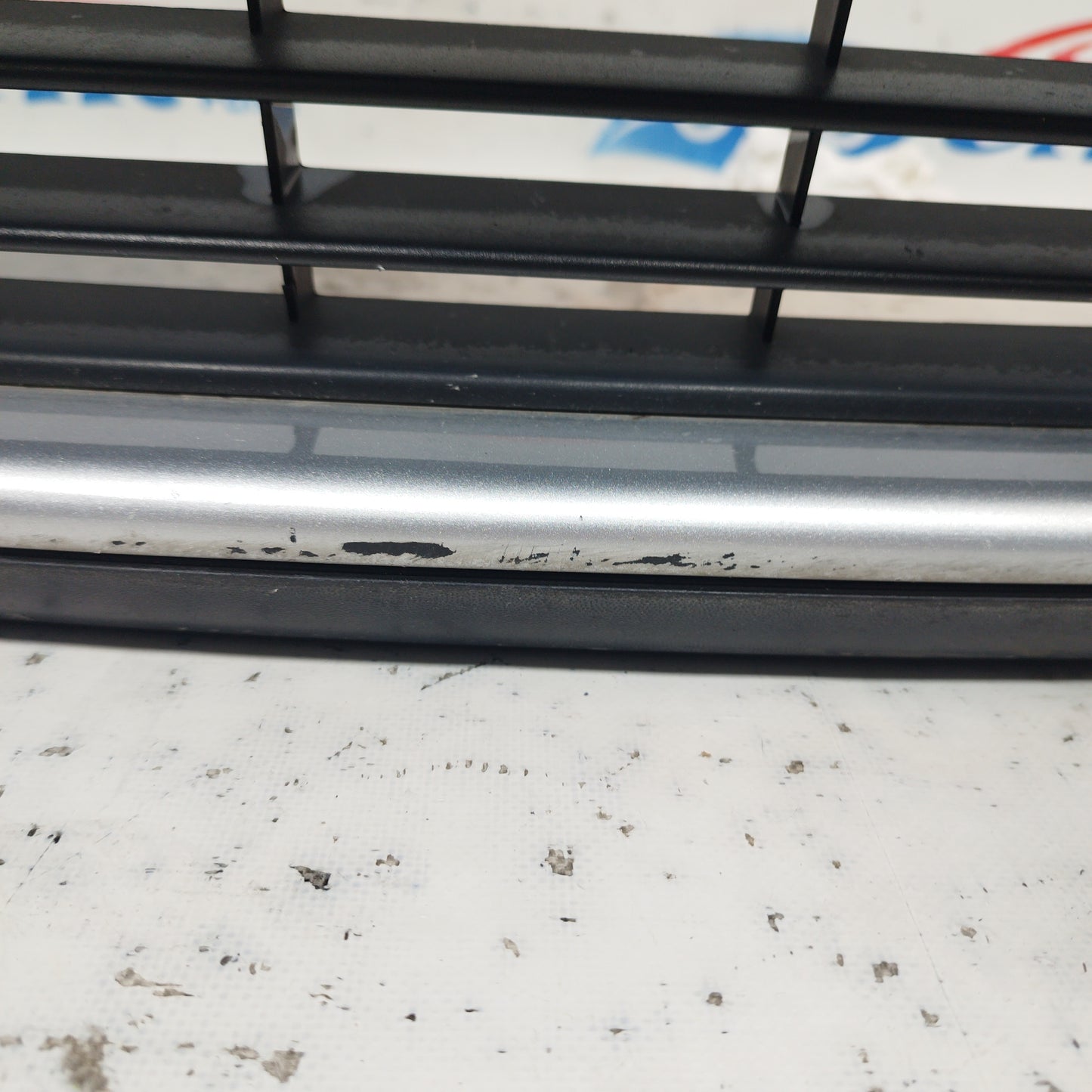 Paraurti anteriore grigio argento Volkswagen Golf 5 2006 ecoAC7634