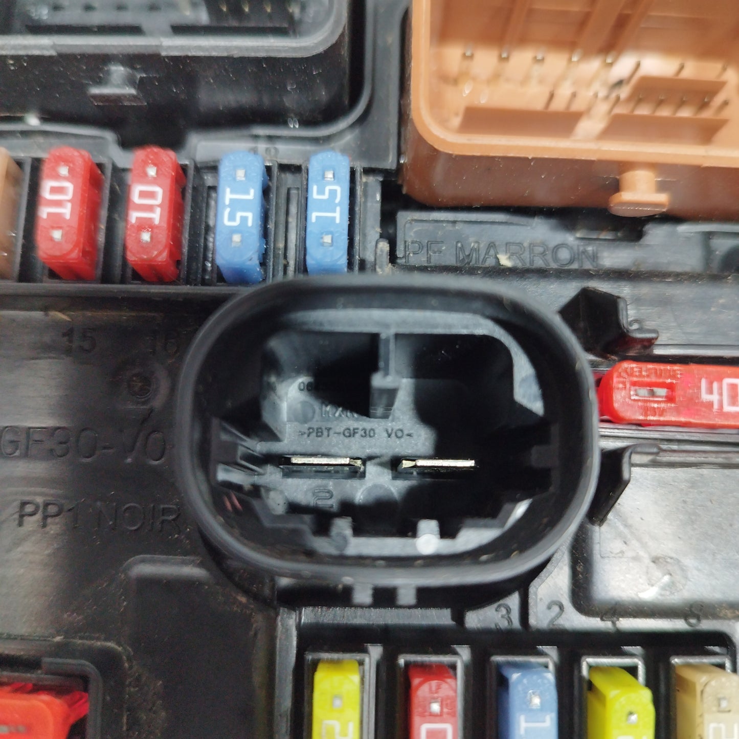 Centralina Portafusibili Peugeot 208 1.6 HDI 2012 cod: 9667199680 BSM R08 ecoAC7711