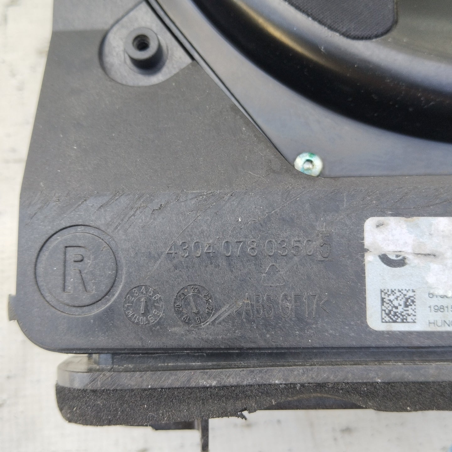 Audiosystem/Subwoofer rechts BMW 4er F36 2018 Teilenummer 430407803505 ecoAG4816