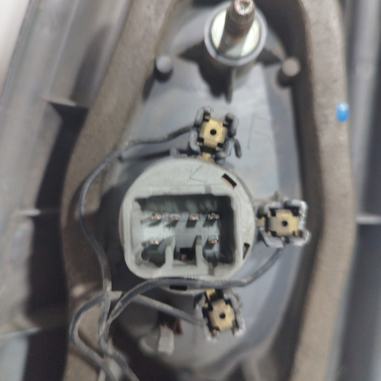 Toyota Yaris Verso 2000 getönte linke Rückleuchte ecoAC8024