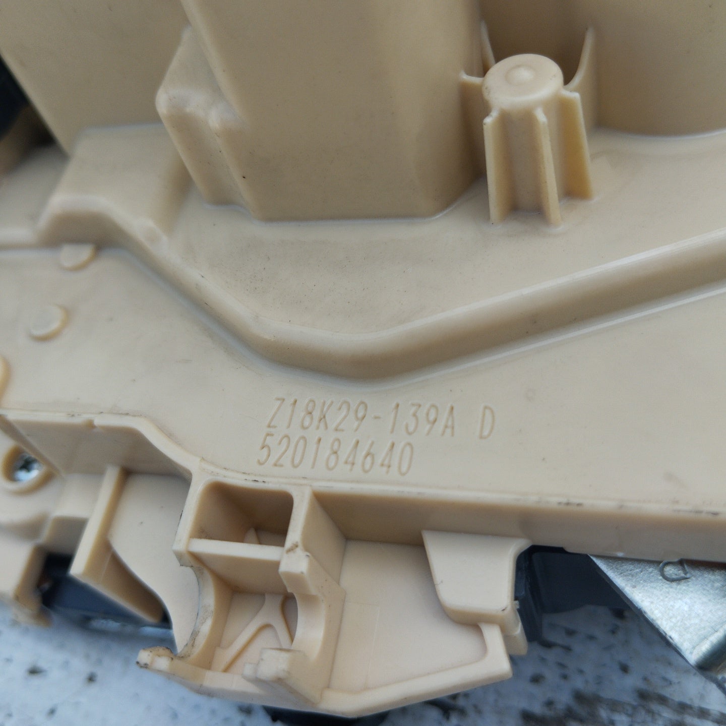 Fiat New Panda 2016 5-Draht-Türschloss vorne rechts Code: 520184640 ecoAG5029