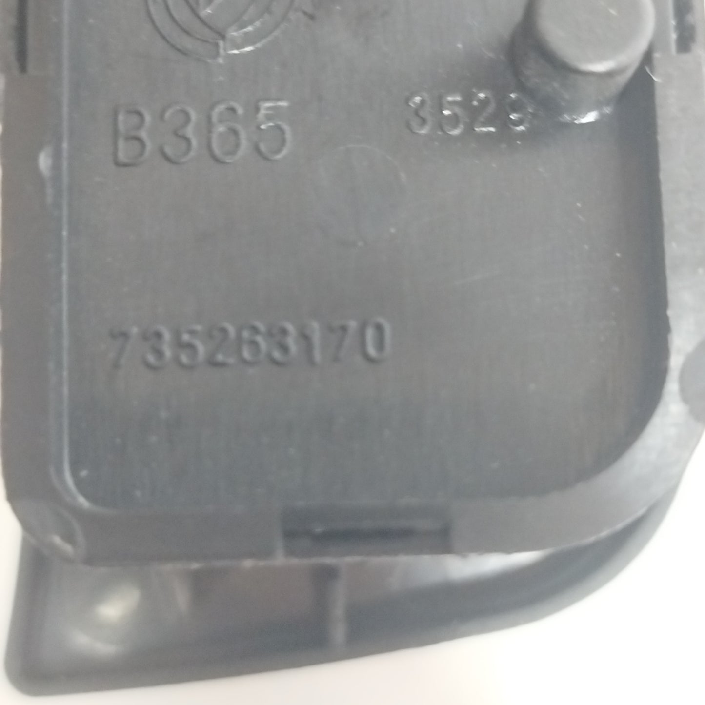 Pulsante dx Alfa Romeo 147 2005 cod: 735263170 ecoAC8075