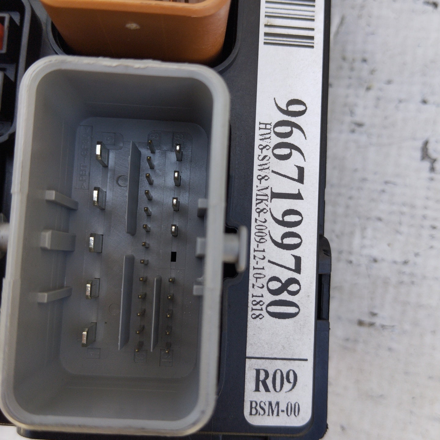 BSM control unit Citroen C3 Picasso code: 9667199780 R09 ecoAG5091