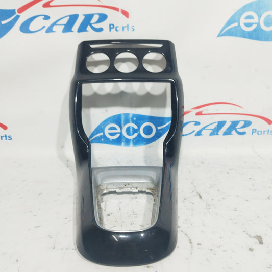 Schwarze Mittelkonsolenverkleidung Citroen C3 2011 Code: 96870055 ecoAC8242