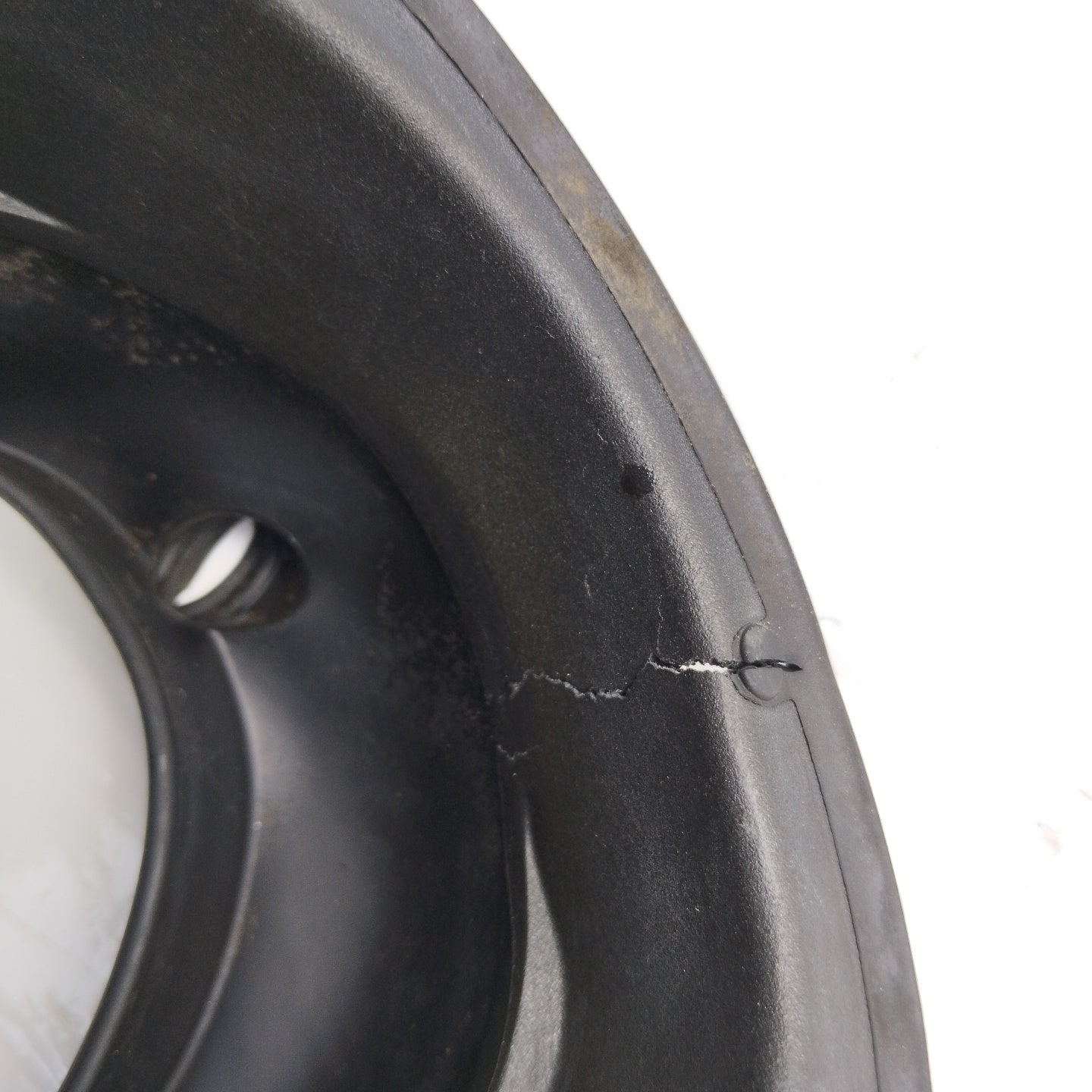 Sportellino carburante blu Audi A1 2011 Cod. 8x0809906 ecoAG5191