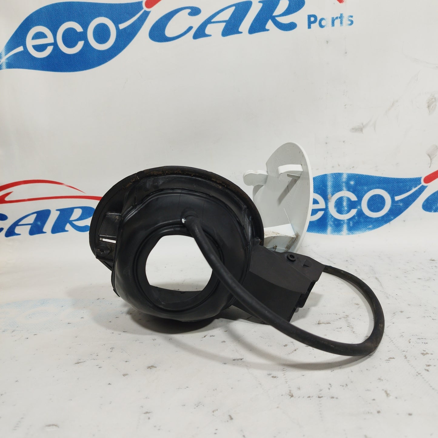 Fuel flap Fiat Qubo 2012 code: 1353354080 ecoAC8298