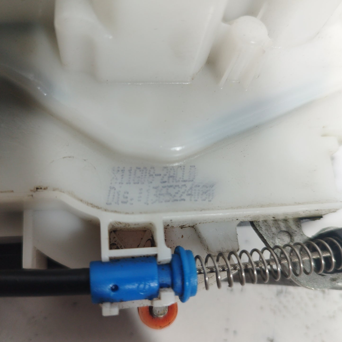 Türschloss vorne rechts Fiat Qubo 2012 Code: 1365224080 5-polig ecoAC8296