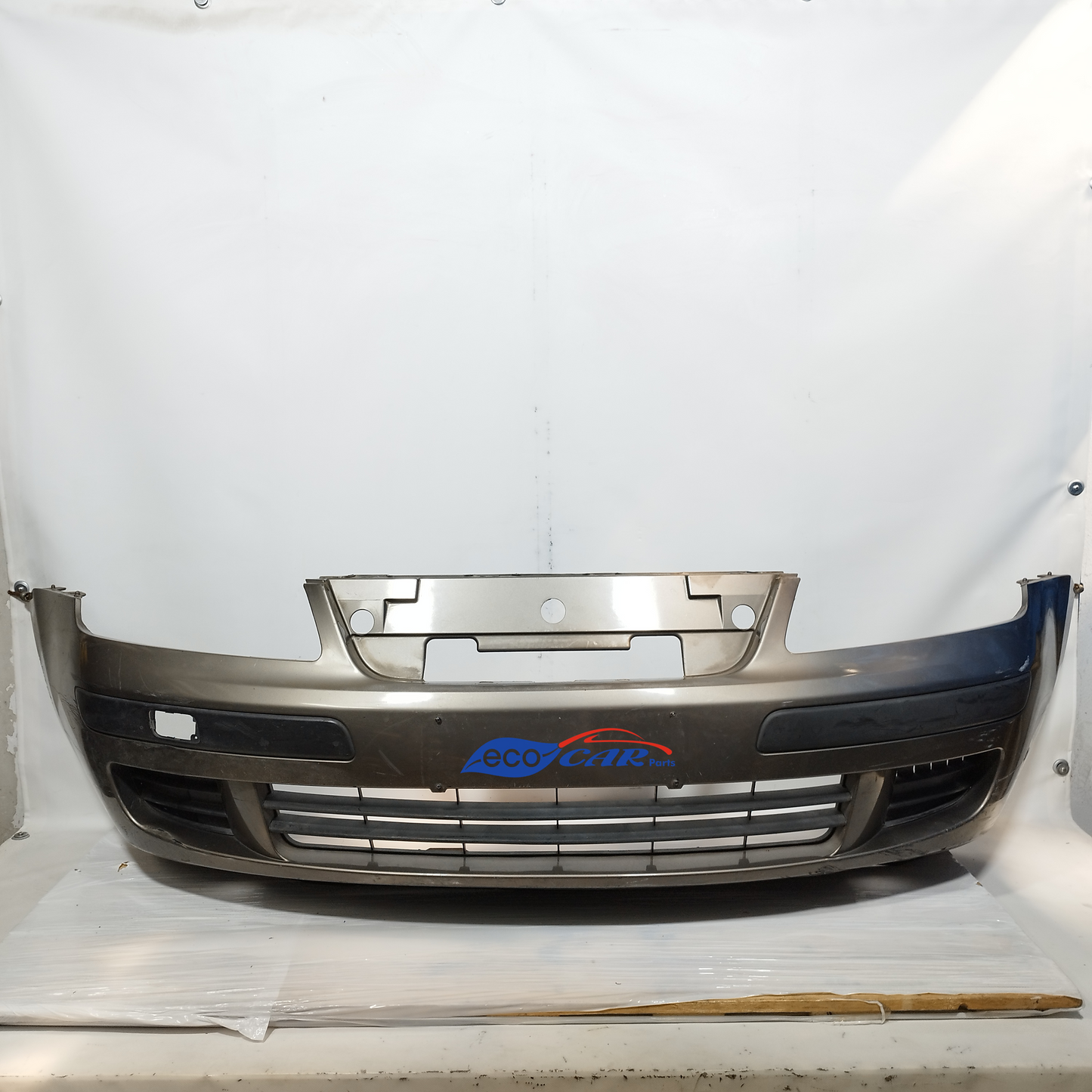Bronzefarbene Frontstoßstange Fiat Idea 2006 ecoAC12642