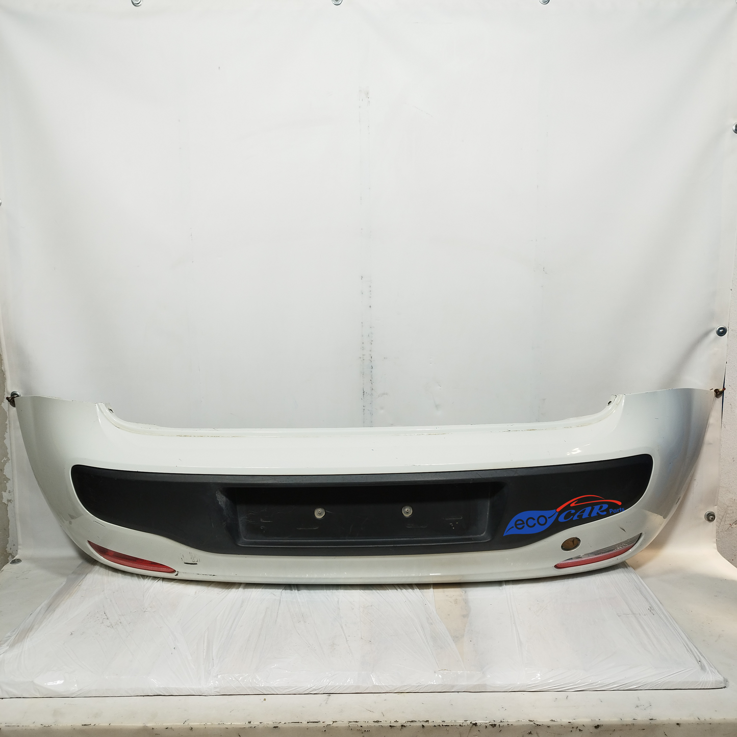 Weiße Heckstoßstange Fiat Punto Evo 2012 ecoAC13065