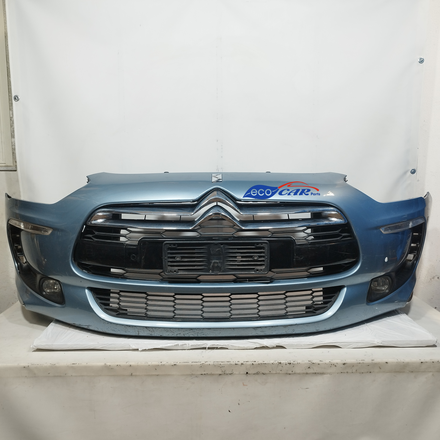 Hellblaue Frontstoßstange Citroen DS5 2012 ecoAC13189