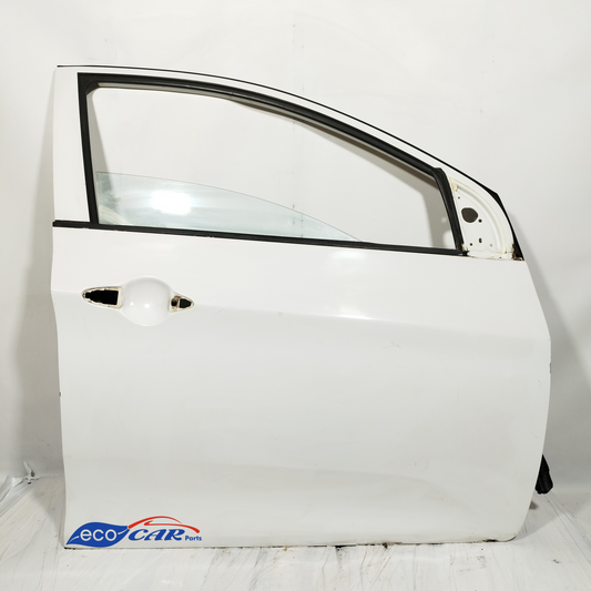 Front Door Right White Kia Picanto 2011 ecoAC12425