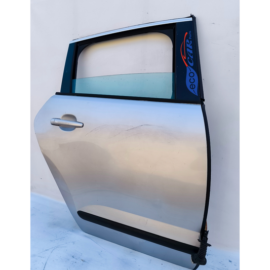Right rear door Peugeot 3008 year 2014 silver grey has small scratches and transparent blown at the bottom ecoAG7170