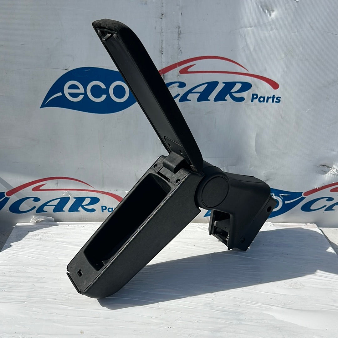 Alfa Romeo Mito 2011 ecoAG4773 Mittelarmlehne