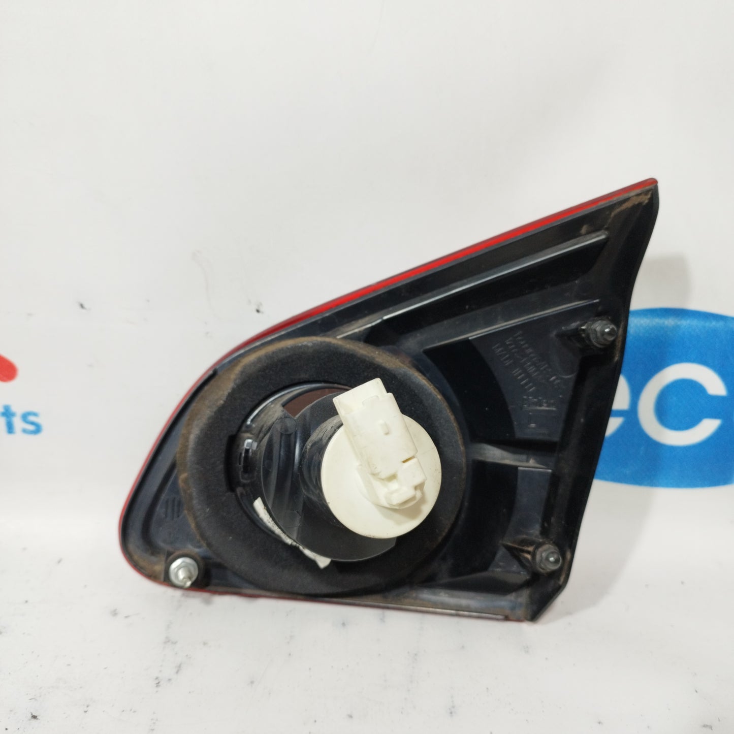 Nissan Qashqai 2009 ecoAC10429 rear left interior light