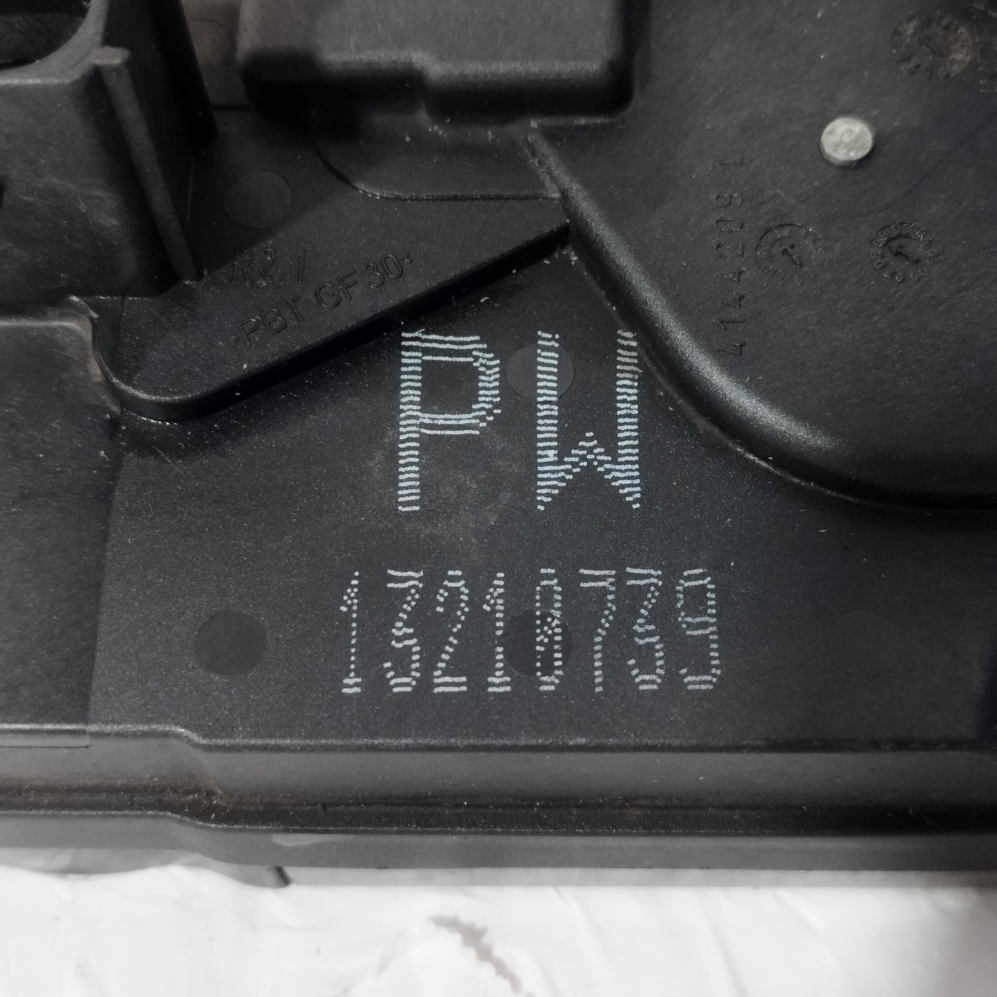 Serratura posteriore dx Opel Astra H 2009 4 Pin Cod: 13210735 ecoAC12172