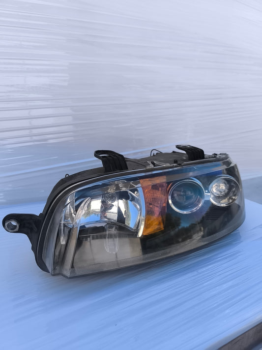 Fanale anteriore sx Fiat Punto 188 2002 marca TYC ecoAG8265