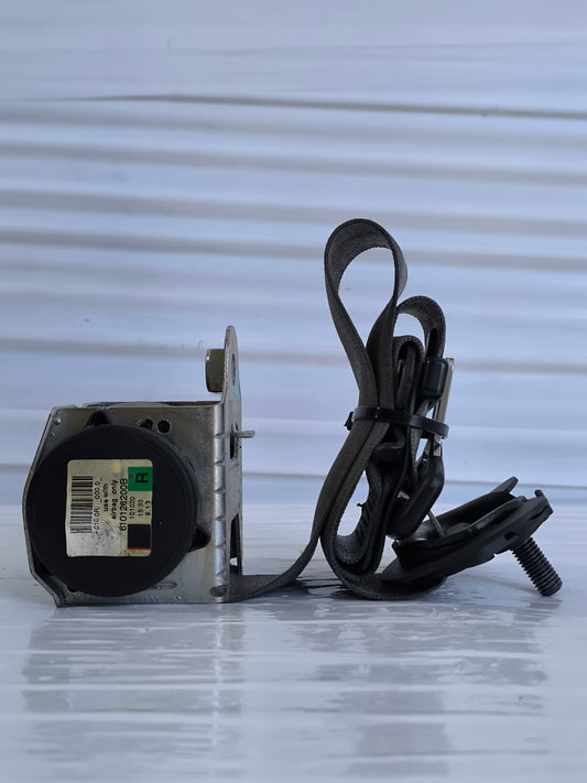 Cintura di sicurezza anteriore dx Bmw serie 5 F10 / F11 2015 cod: 610126200b ecoAG8515