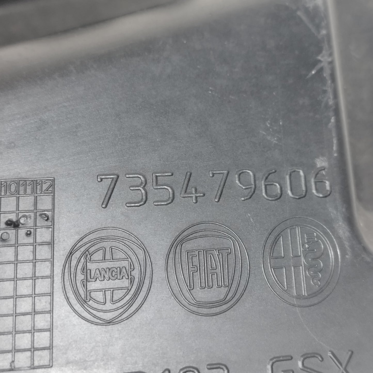 Tropfschalengrill Lancia Ypsilon 2015 Code: 735479606 ecoAC12853