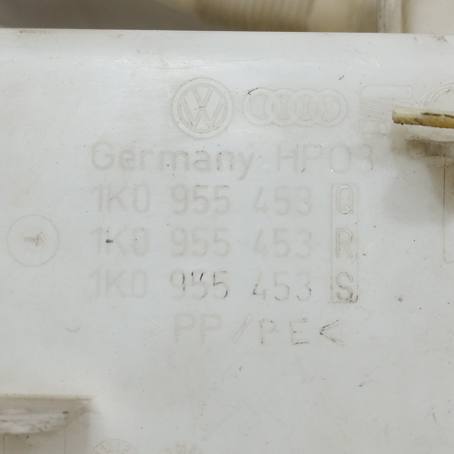 Windscreen washer reservoir Volkswagen Golf 5 2006 code: 1K0955453 ecoAC9283