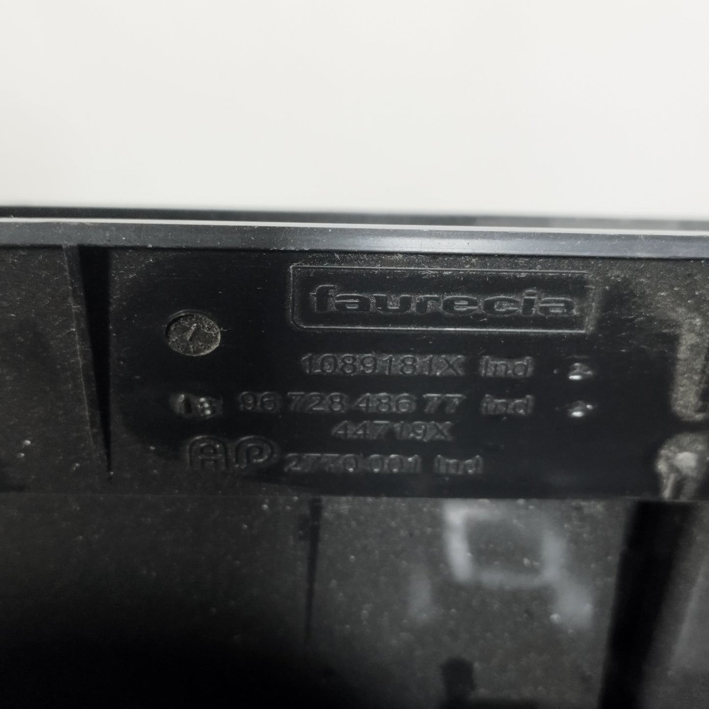 Modanatura cruscotto centrale Peugeot 208 2018 Cod: 1089181X ecoAC13724