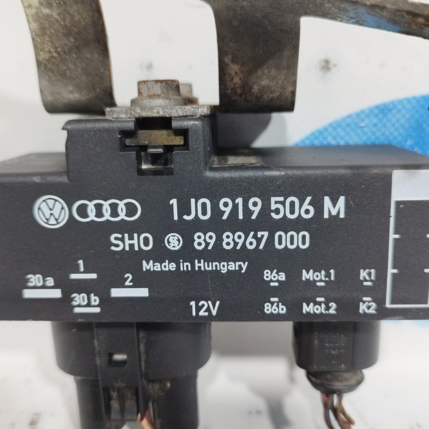 Relay control unit Volkswagen Golf 4 2007 code: 1j091o506M ecoAC8804