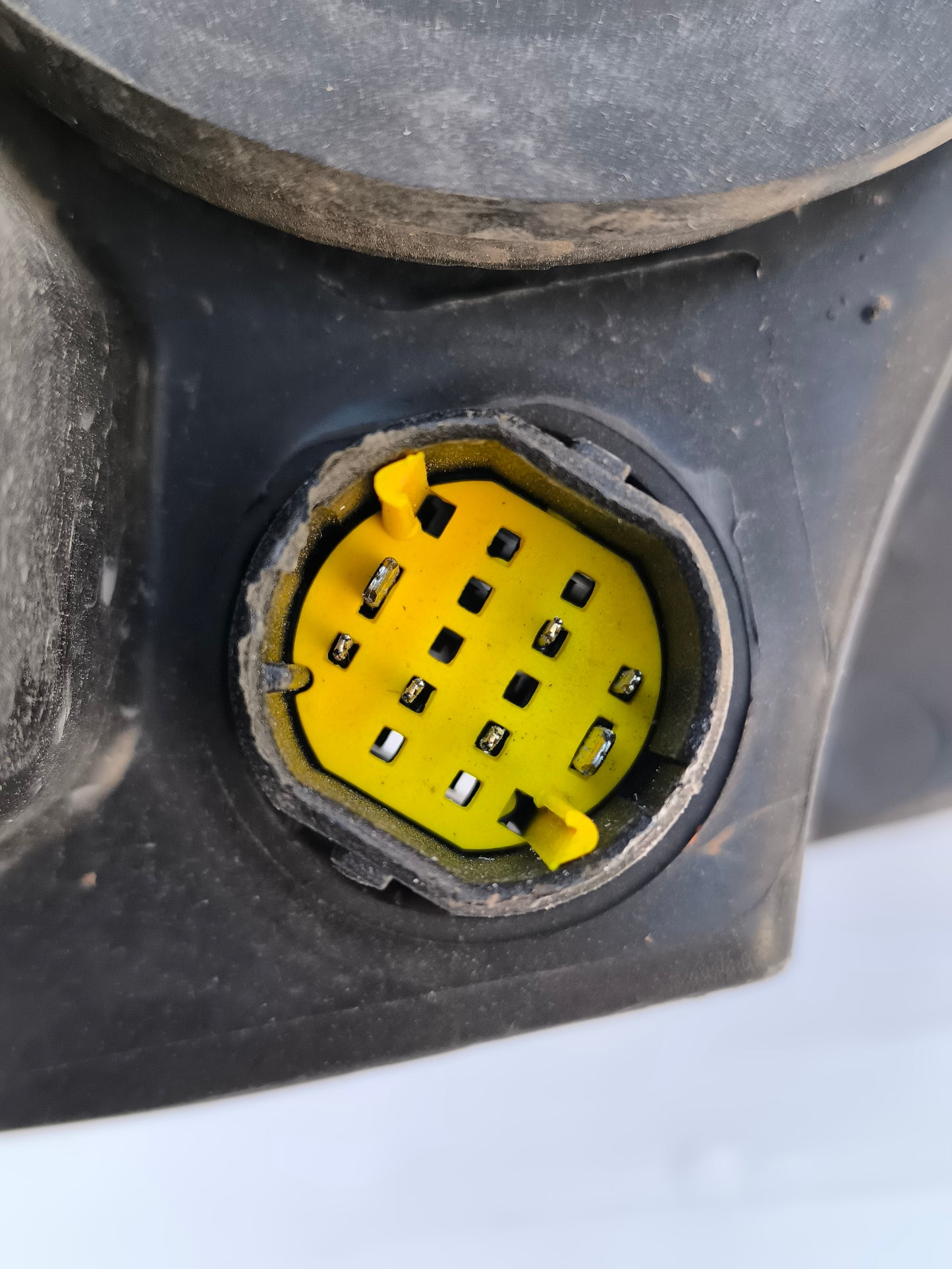 Fanale anteriore sx Fiat Grande Punto (spinotto giallo) ecoAG7566