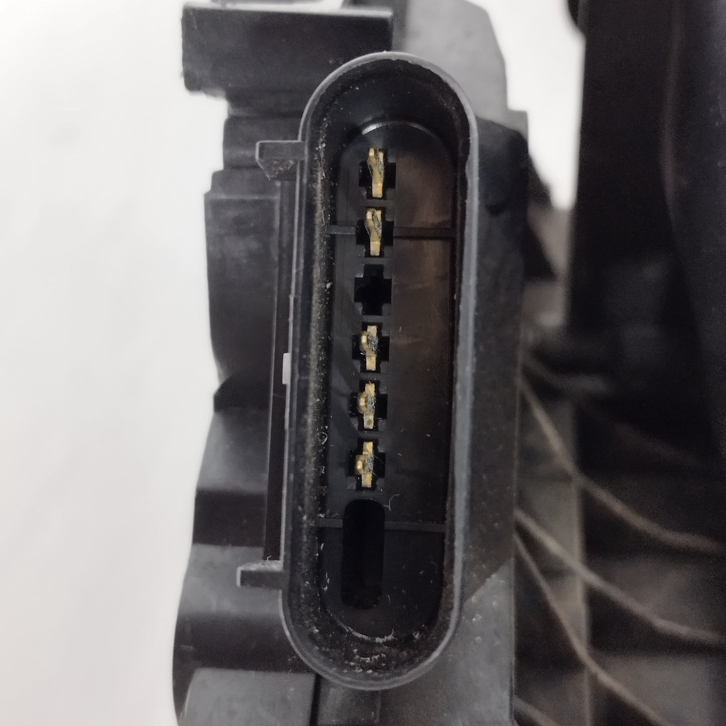 Serratura anteriore sx Ford Fiesta 2008 5 Pin Cod: 8A6A-A21813-AD ecoAC13407