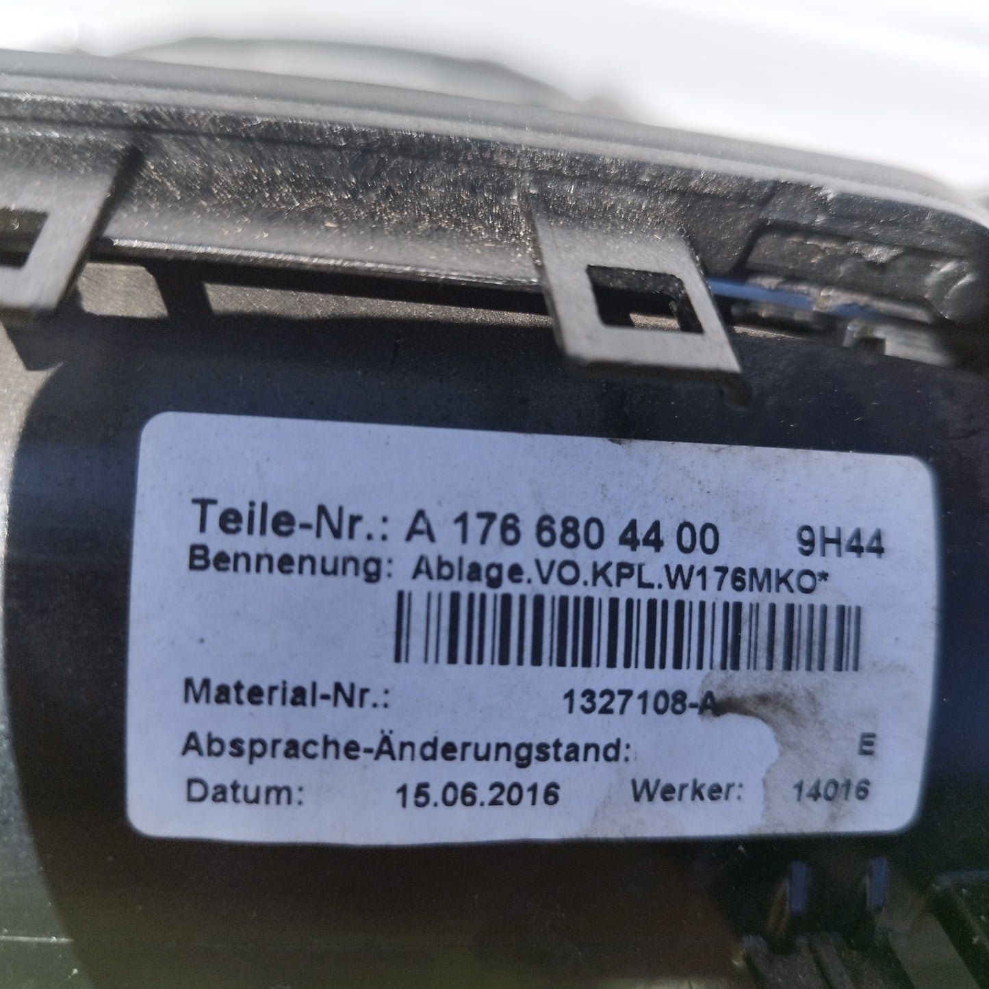 Vano portaoggetti tunnel centrale Mercedes Classe A W176 2012-2018 cod: A1766804600 ecoAC15792