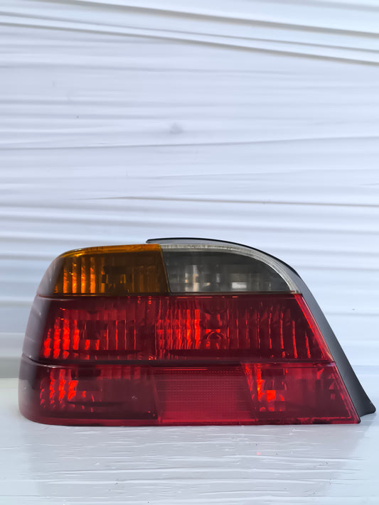 Fanale posteriore sx Bmw serie 7 E38 1994-2001 ecoAG8510