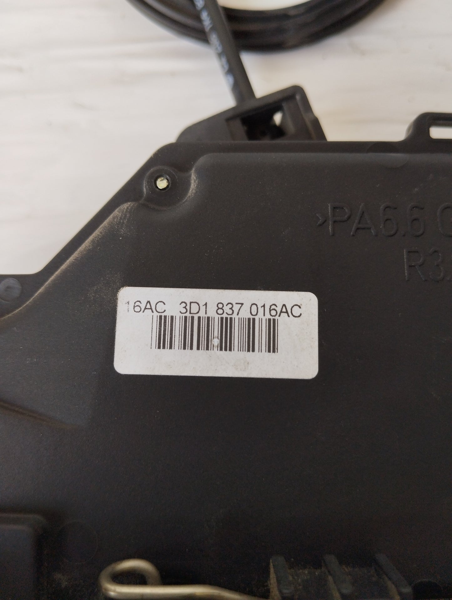 Volkswagen Golf 5 9-poliger Türschlosscode vorne rechts: 3d1837016ac ecoAG5483