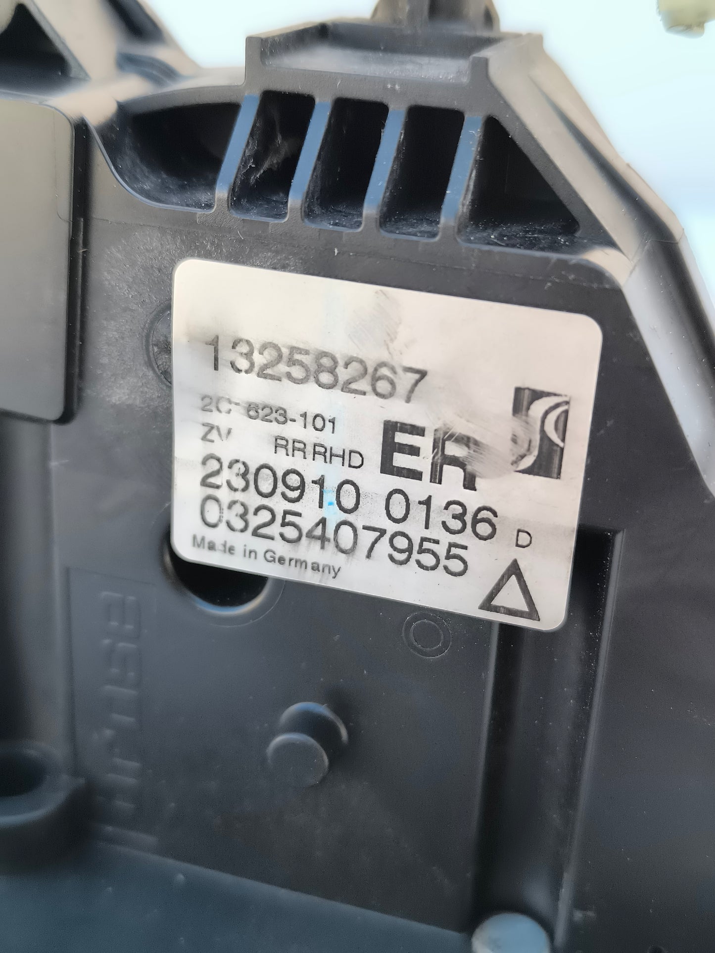 Serratura posteriore destra Opel Corsa D 6 PIN cod: 13258267 ecoAG6998