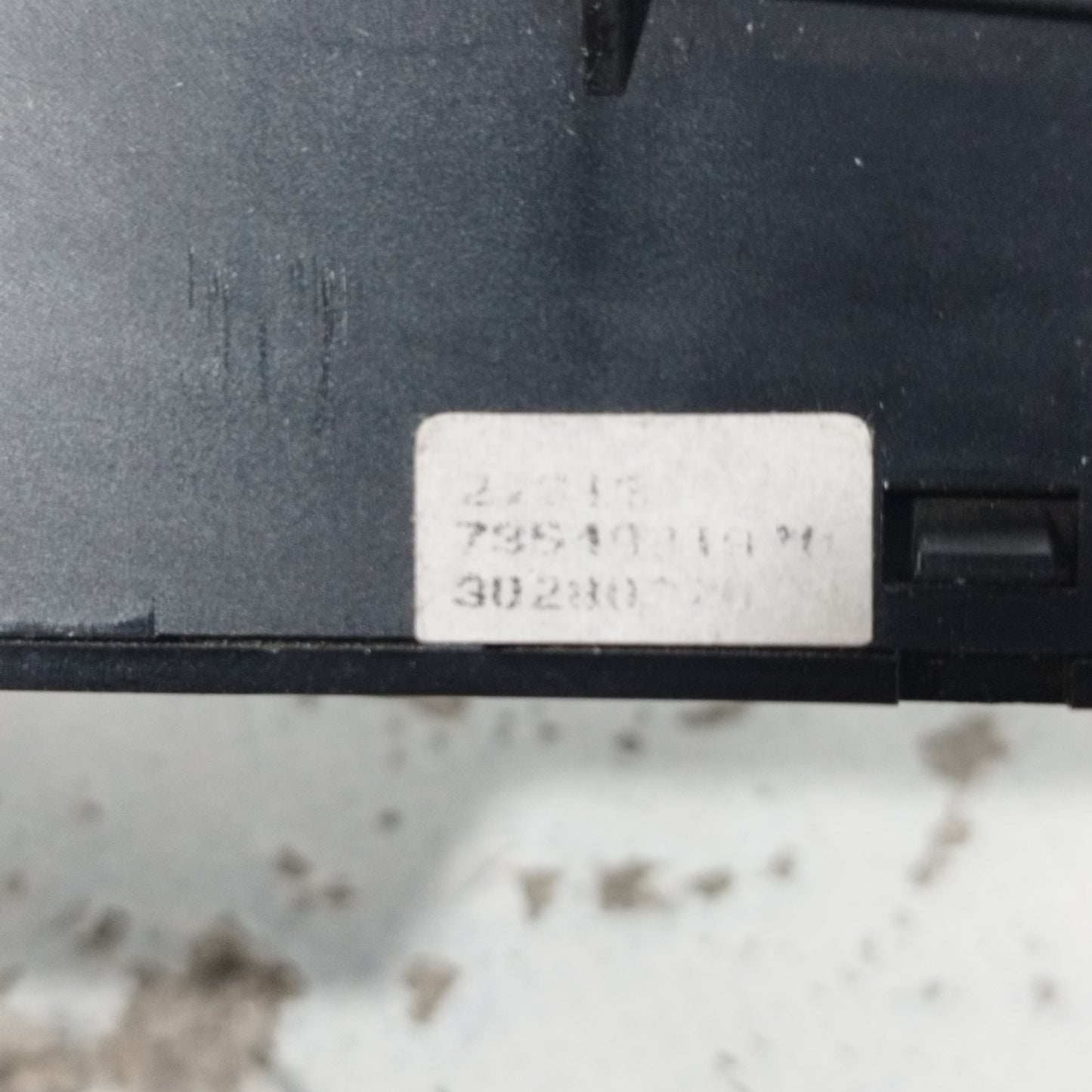 4-way arrow keypad Fiat Doblo 2010 Code: 7354981970 ecoAC10061