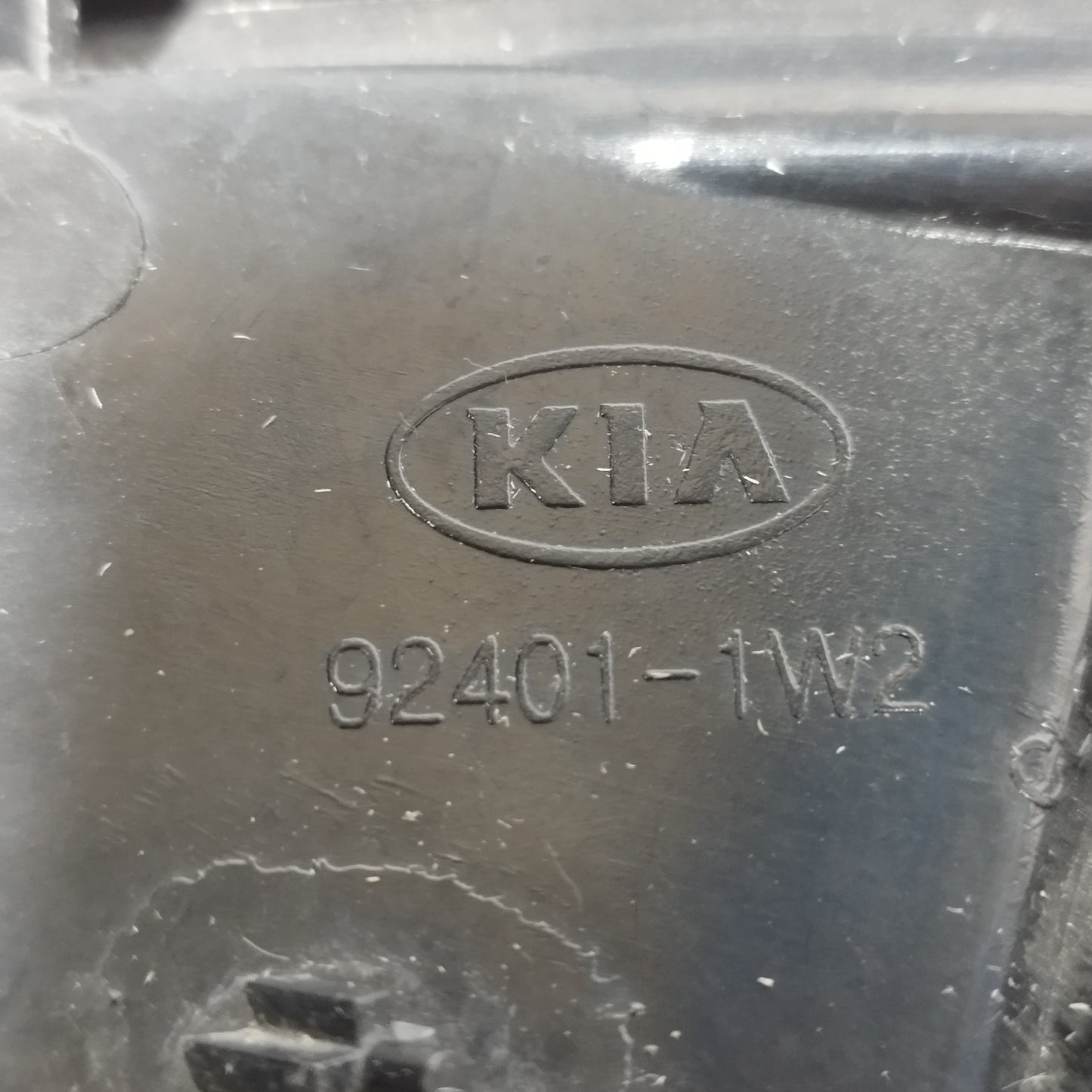 Linke Rückleuchte Kia Rio 2015 Code: 92401-1W2 ecoAC13466